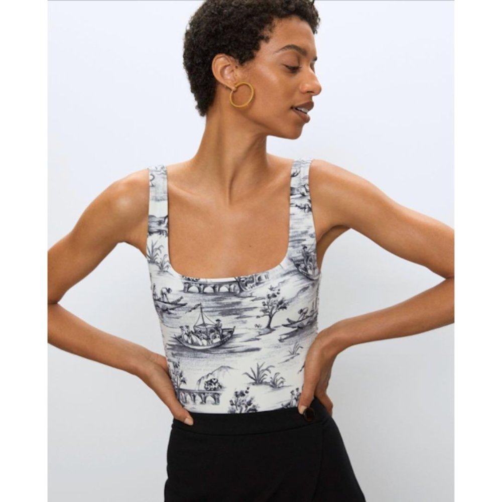 Babaton Aritzia white black vintage deer boat print square neck contour bodysuit